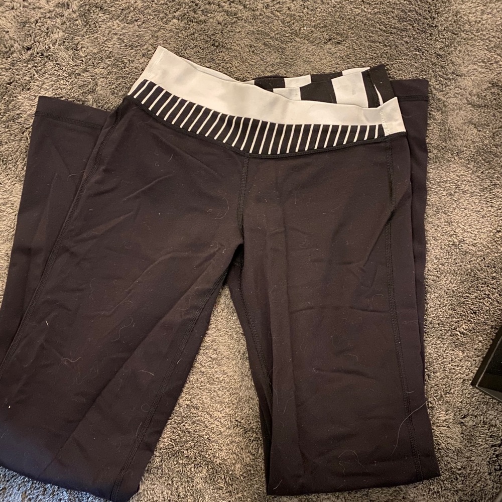 Women’s, lululemon, black flair yoga pants, size 4